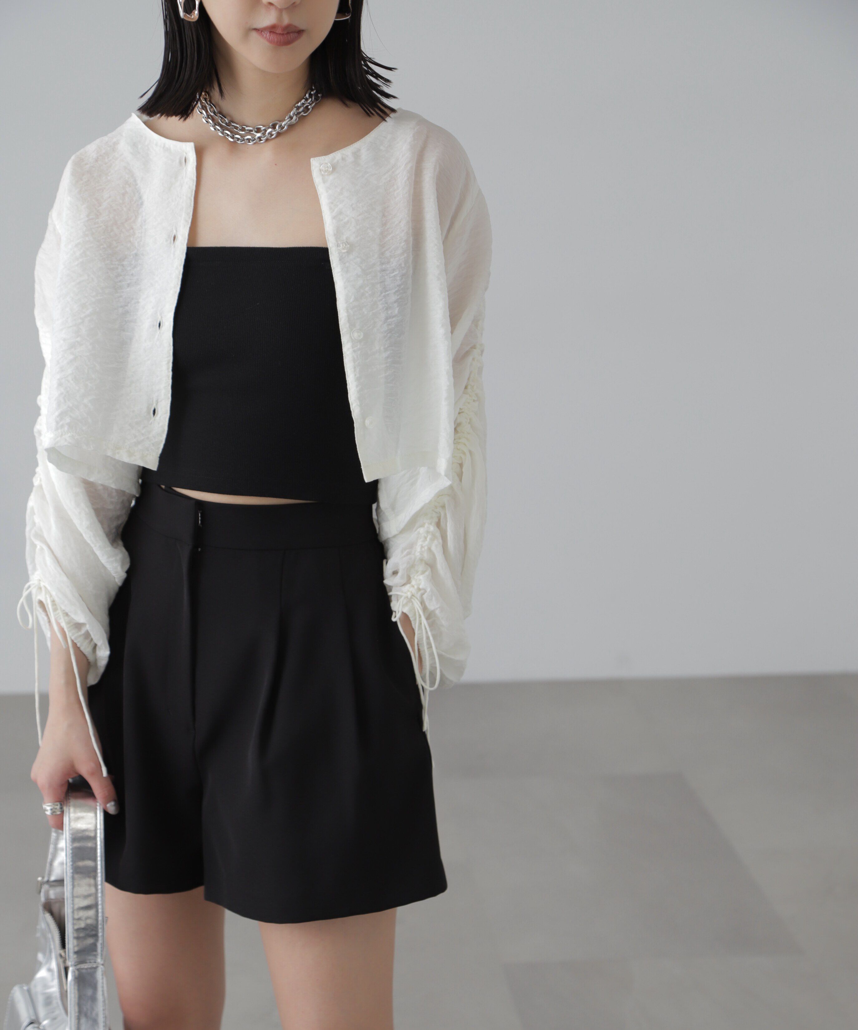  「［グレーカラーWEB限定］袖ドロストギャザーボレロ」|シャツ・ブラウス|