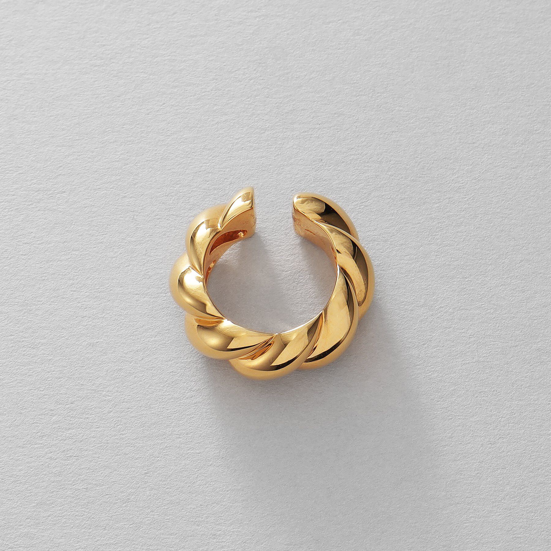 COCOSHNIK ONKITSCH「シルバー サンマルコイヤカフ GP」|イヤリング|