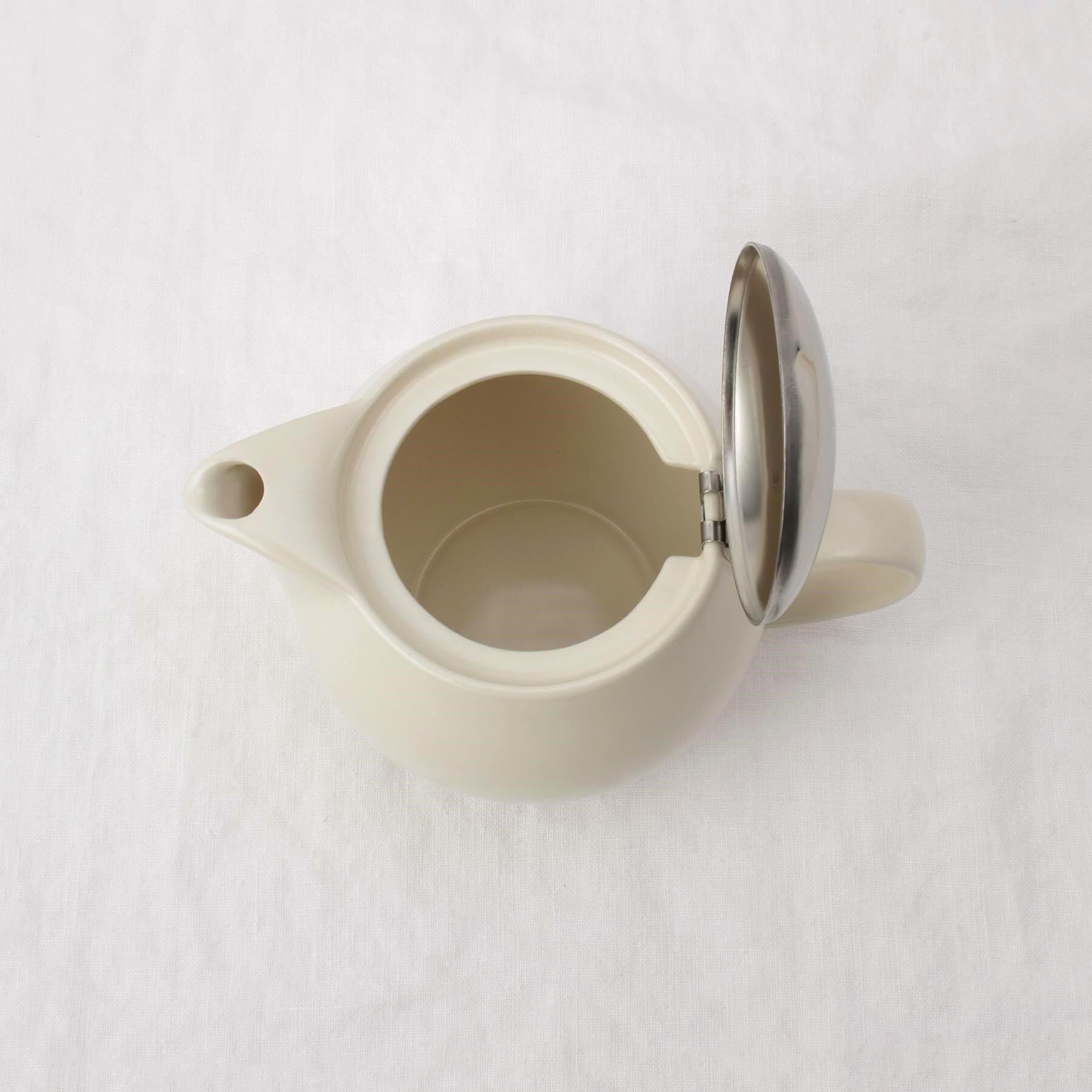 212 KITCHEN STORE「ユニバーサルティーポット3人用 シルキーアイボリー ＜ZEROJAPAN ゼロジャパン＞」|食器・キッチングッズ|