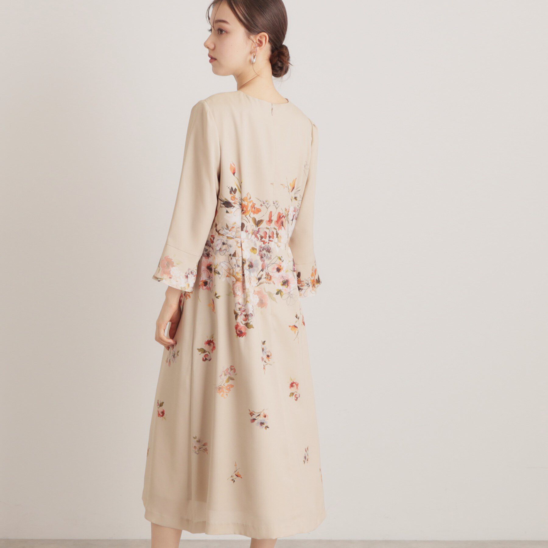 SunaUna「【着るだけでスタイルアップ／&yours project】パネルプリントワンピース」|ワンピース|