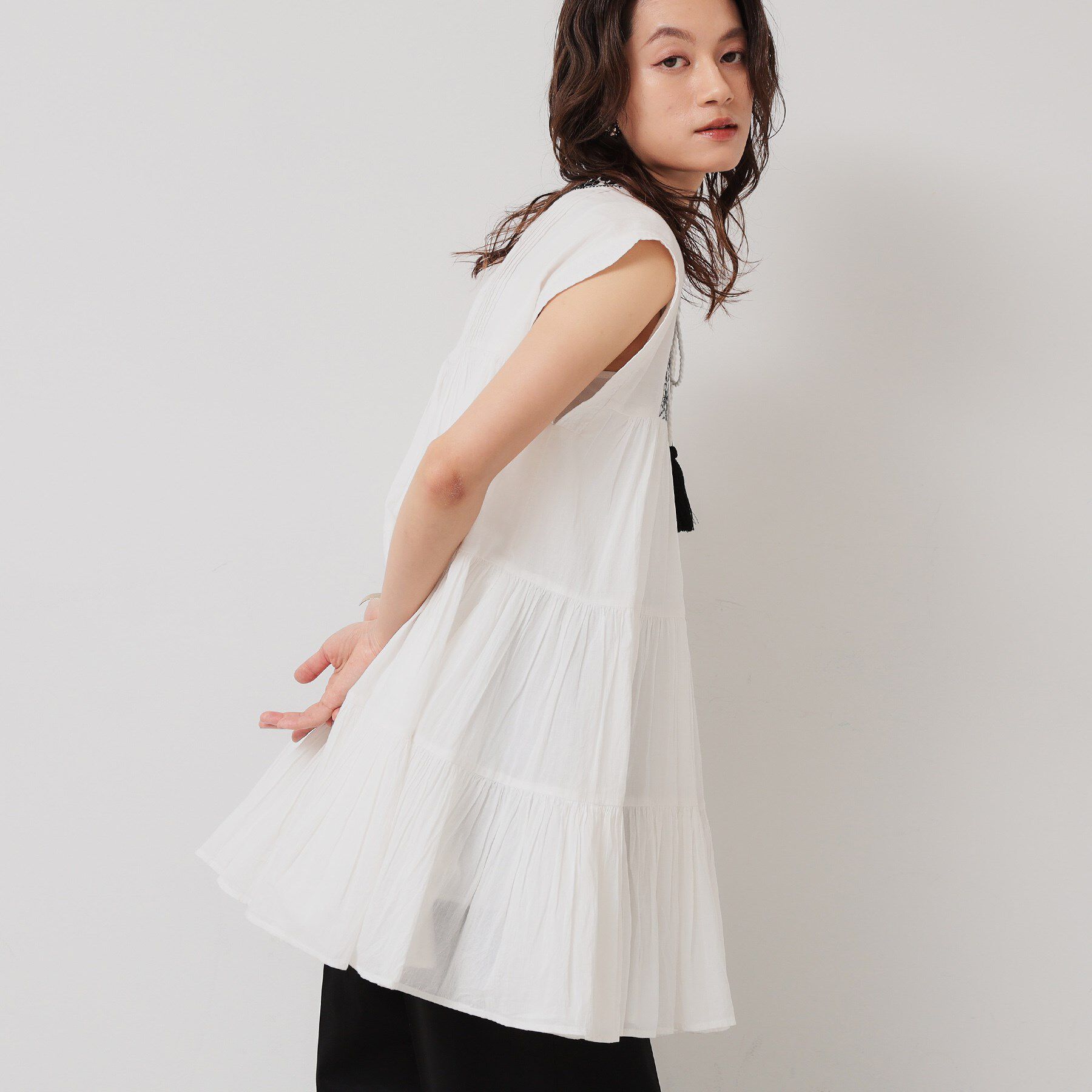 SunaUna「【刺繍／インド綿】ティアードブラウス」|チュニック|オフホワイト(003