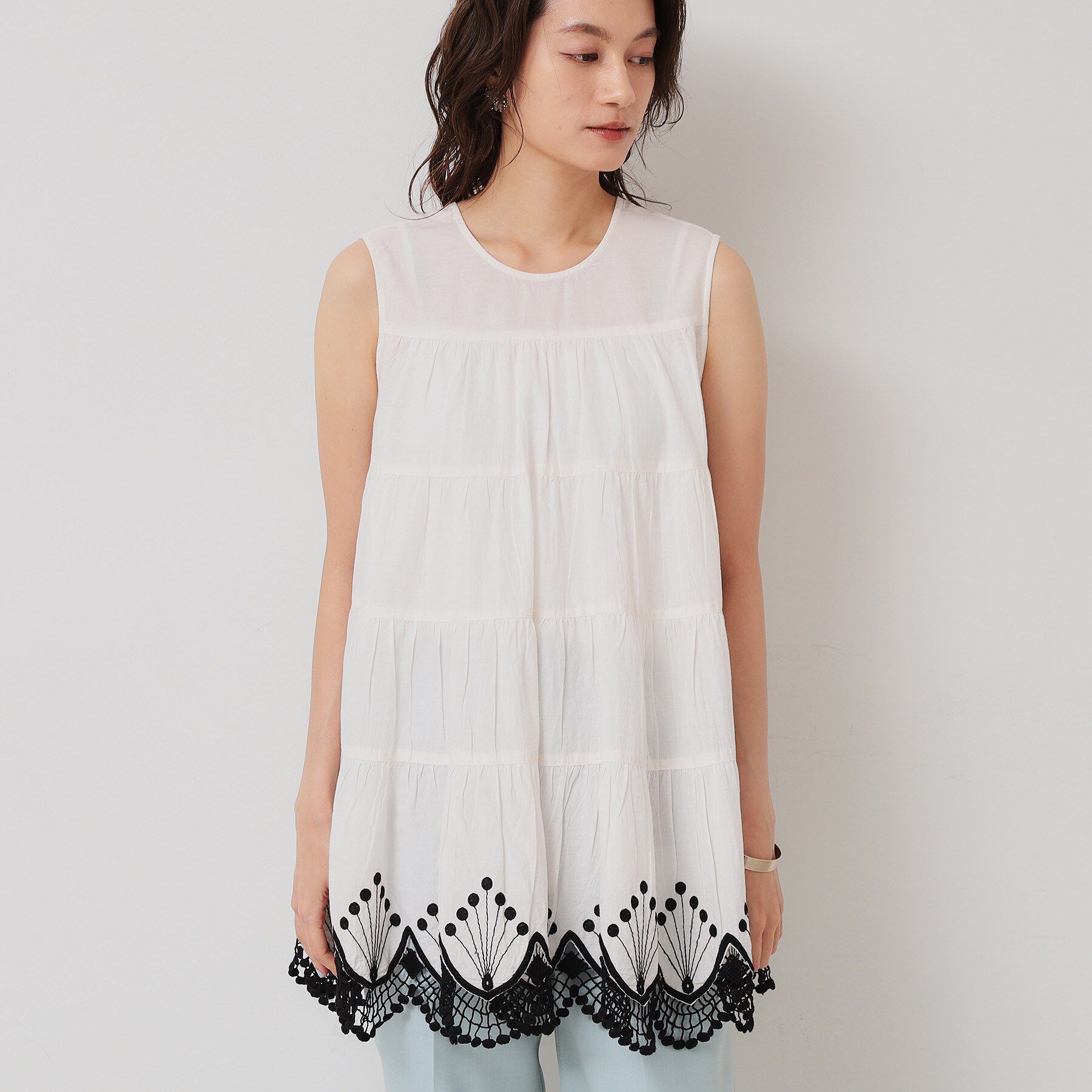 SunaUna「【裾スカラ刺繍／綿ボイル】ティアードブラウス」|シャツ・ブラウス|