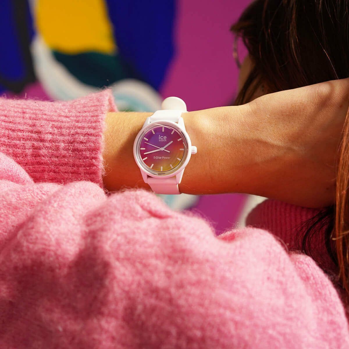 ICE-WATCH「〈ICE-WATCH(ｱｲｽｳｫｯﾁ)〉ICE solar power - ｻﾝｾｯﾄｶﾙﾌｫﾙﾆｱ - スモール」|腕時計|