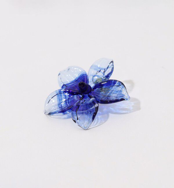 TOMORROWLAND GOODS「LEVENS JEWELS HIBISCUS SINGLE 片耳ピアス」|ピアス|