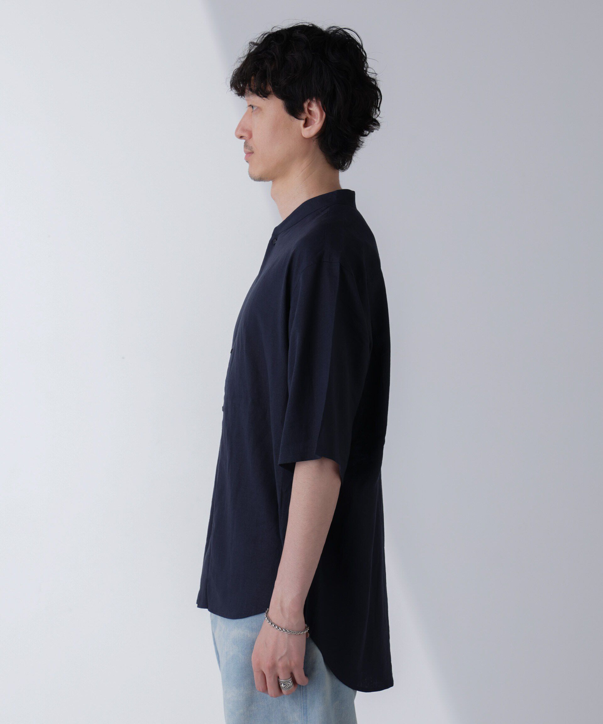 nano･universe「アンチスメルリネン バンドカラーシャツ 半袖」|シャツ・ブラウス|