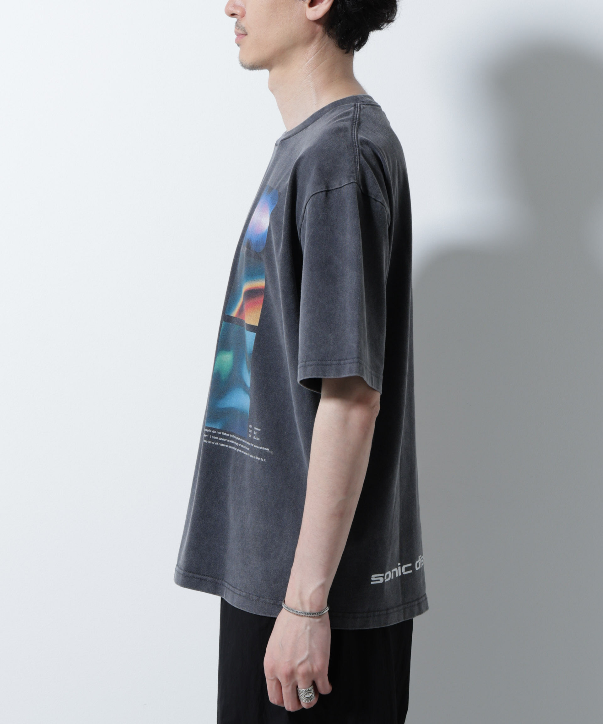 nano･universe「「A-C-Z」ピグメントグラフィックTシャツ 半袖」|Tシャツ・カットソー|