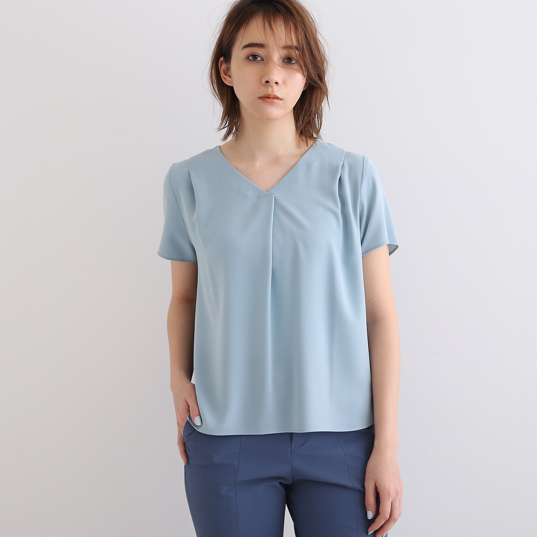 INDIVI「【通勤/洗える/UVケア/接触冷感/吸水速乾/エコ】サテンタック バイカラー半袖ブラウス」|シャツ・ブラウス|