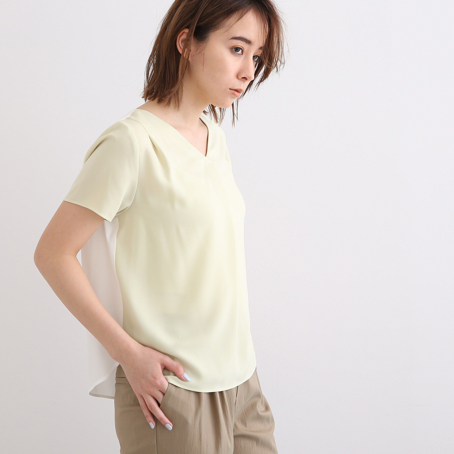 INDIVI「【通勤/洗える/UVケア/接触冷感/吸水速乾/エコ】サテンタック バイカラー半袖ブラウス」|シャツ・ブラウス|レモンイエロー(63