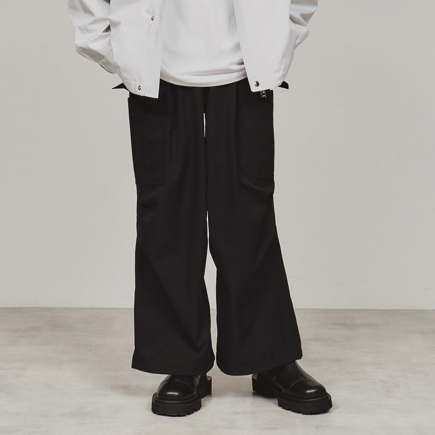 tk.TAKEO KIKUCHI「ワイドテックカーゴパンツ」|その他|ブラック(019)