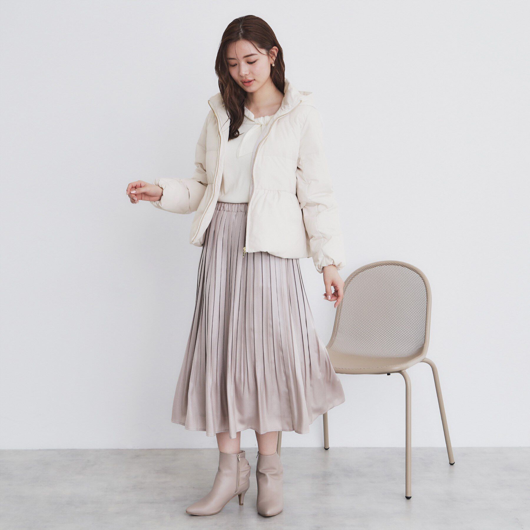 index「河田ダウン ライトペプラムコート【洗濯機洗い可/撥水/静電気防止裏地】」|ダウン|