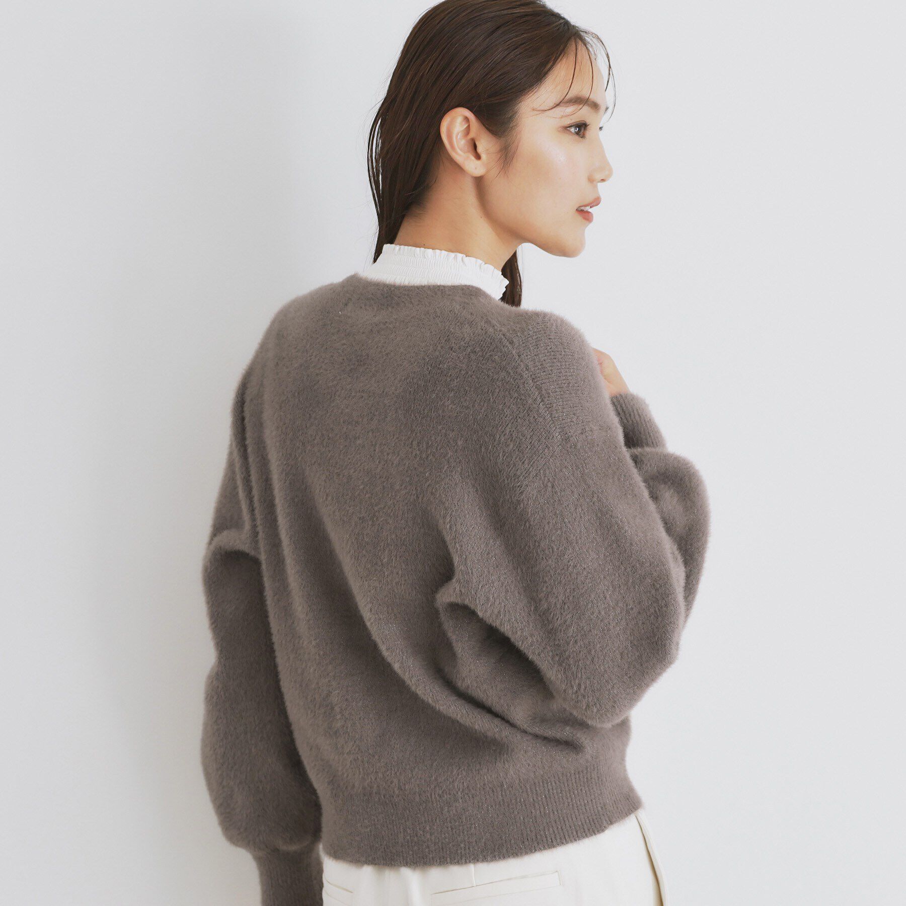 index「《美人百花掲載》ラメフェザーヤーンカーディガン【洗濯機洗い可】」|カーディガン|