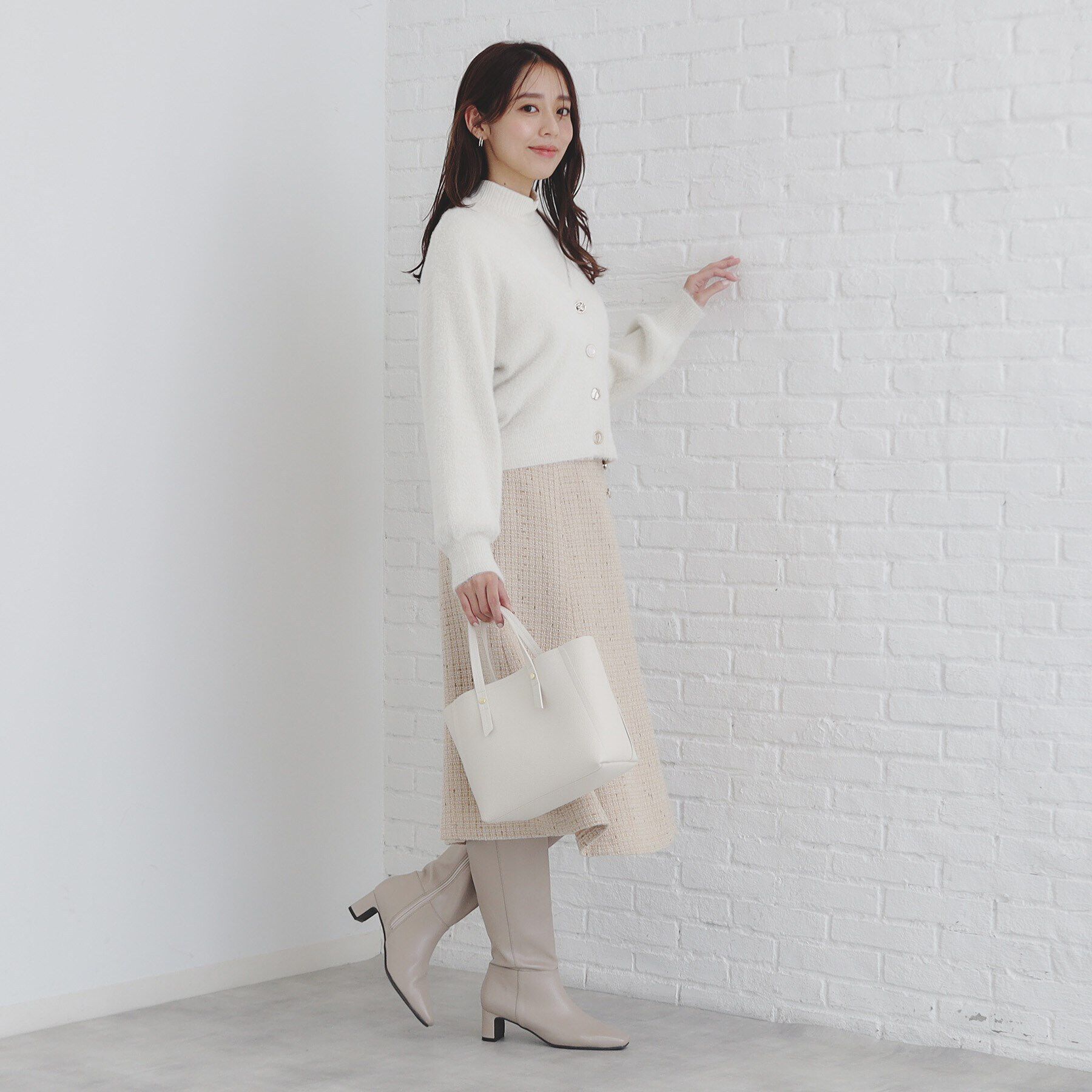 index「《美人百花掲載》ラメフェザーヤーンカーディガン【洗濯機洗い可】」|カーディガン|