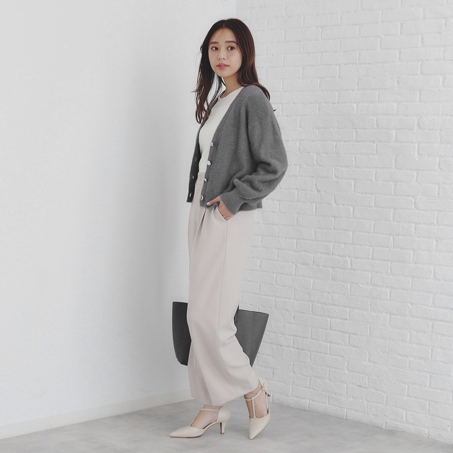 index「《美人百花掲載》ラメフェザーヤーンカーディガン【洗濯機洗い可】」|カーディガン|