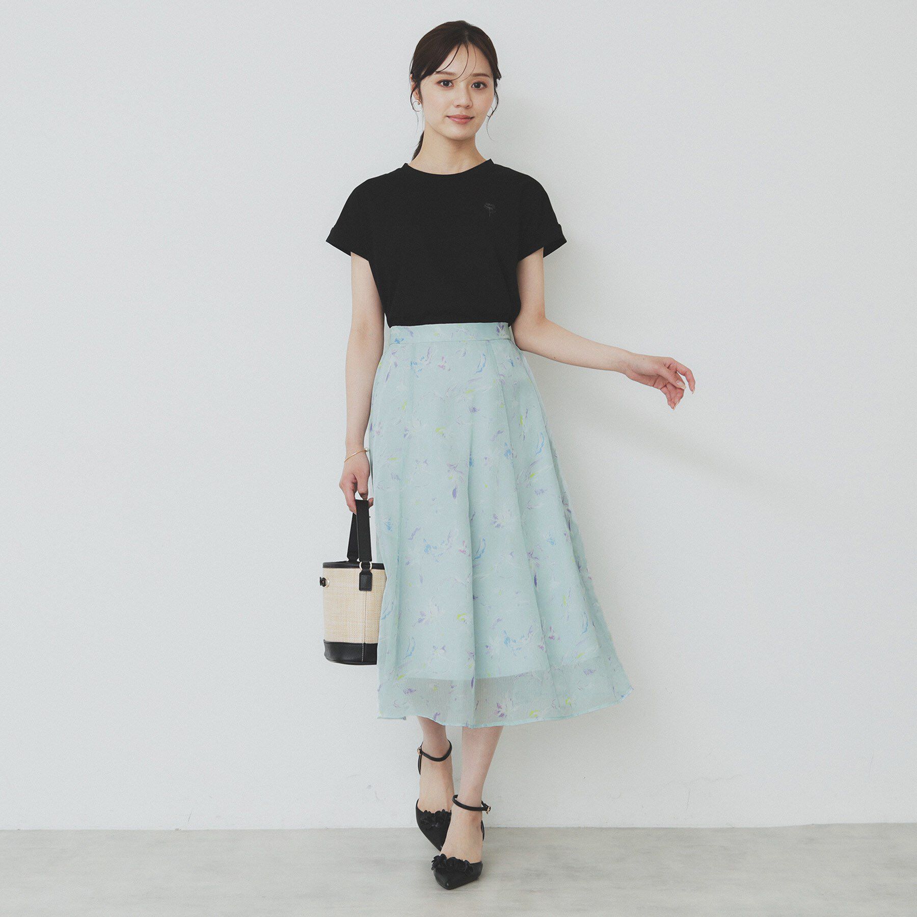 index「シアーフラワーフレアスカート【洗濯機洗い可】」|スカート|