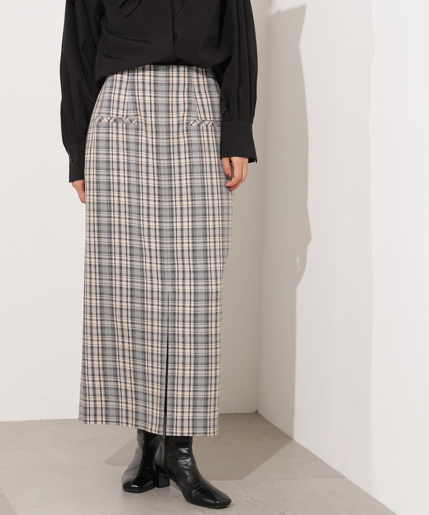  「ﾊｲｳｴｽﾄﾁｪｯｸﾅﾛｰｽｶｰﾄ《ﾌﾞﾗｳﾝ系:LUMINE･LUCUA･official s」|スカート|