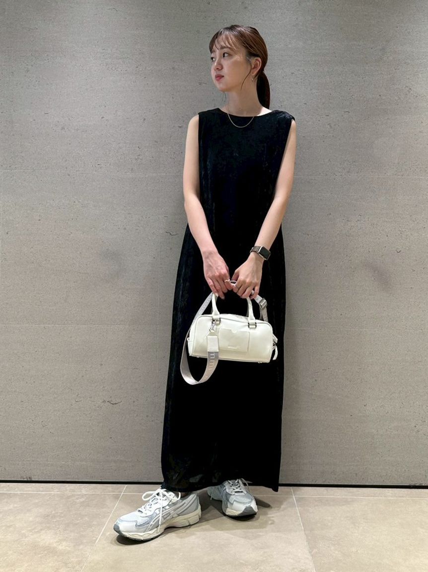 emmi atelier「メッシュベロアバックドレープワンピース」|ワンピース|