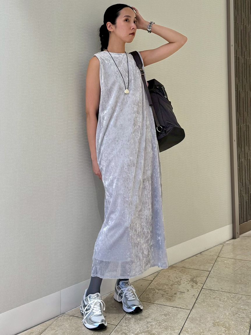 emmi atelier「メッシュベロアバックドレープワンピース」|ワンピース|