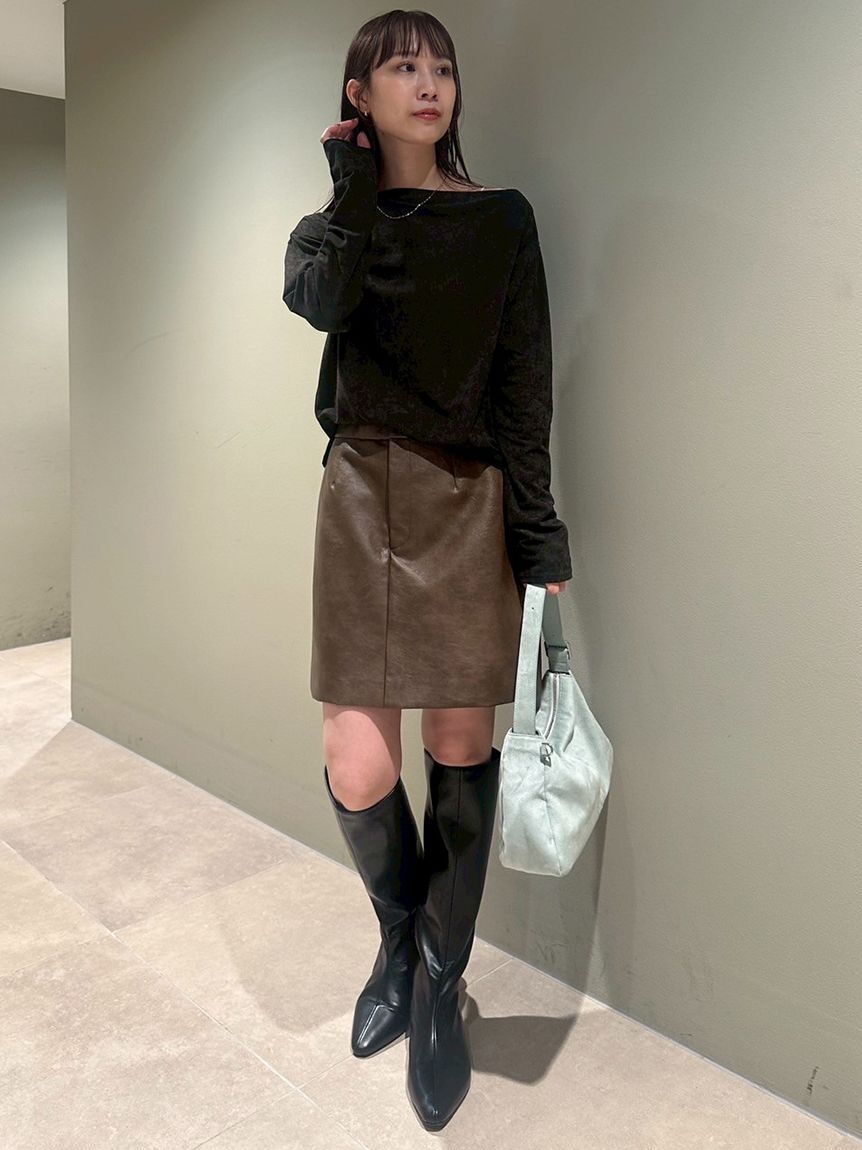 emmi atelier「ベロアアシンメトリートップス」|Tシャツ・カットソー|