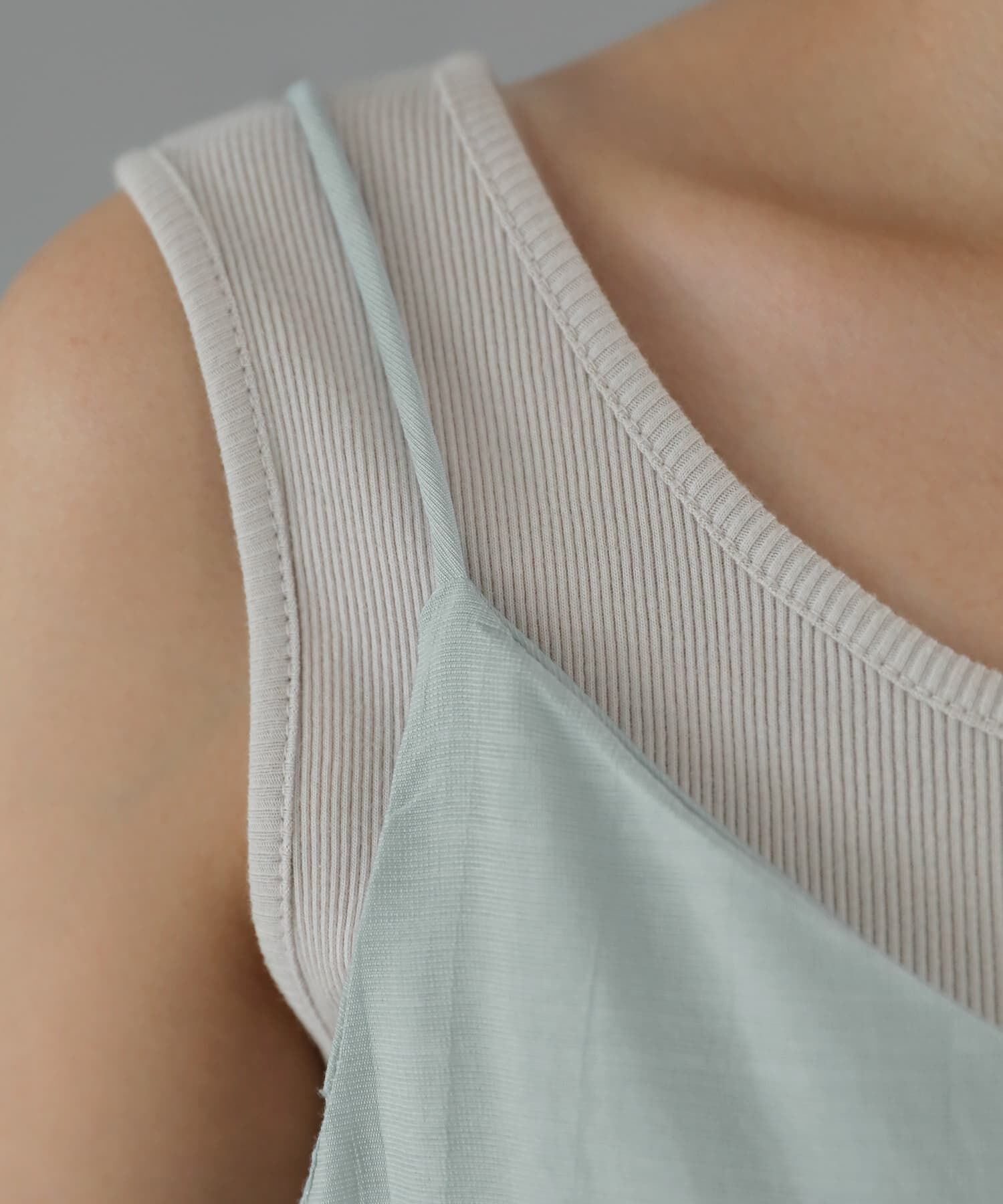 STYLE DELI「羽織れるシボ生地シャツとキャミソールのセット」|シャツ・ブラウス|