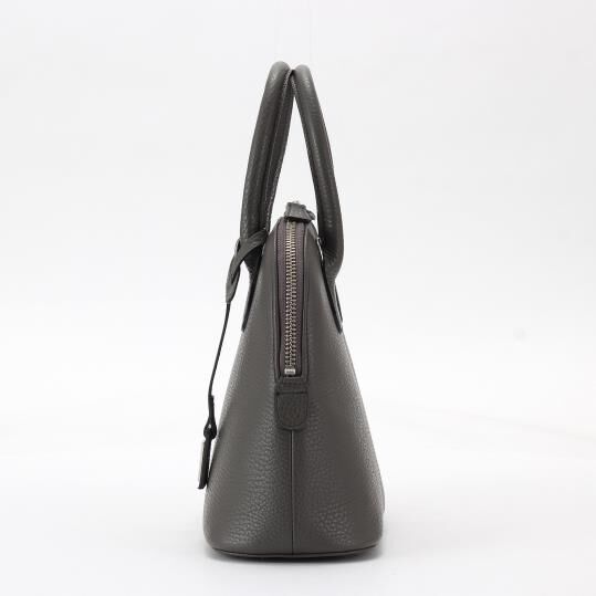 銀座かねまつ「AS24529PS1 　【本革・はっ水】ブガッティショルダーハンドバッグ」|ショルダー・メッセンジャー|