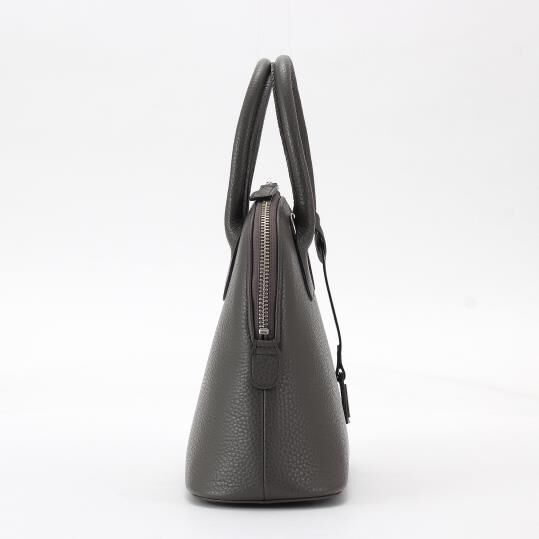 銀座かねまつ「AS24529PS1 　【本革・はっ水】ブガッティショルダーハンドバッグ」|ショルダー・メッセンジャー|