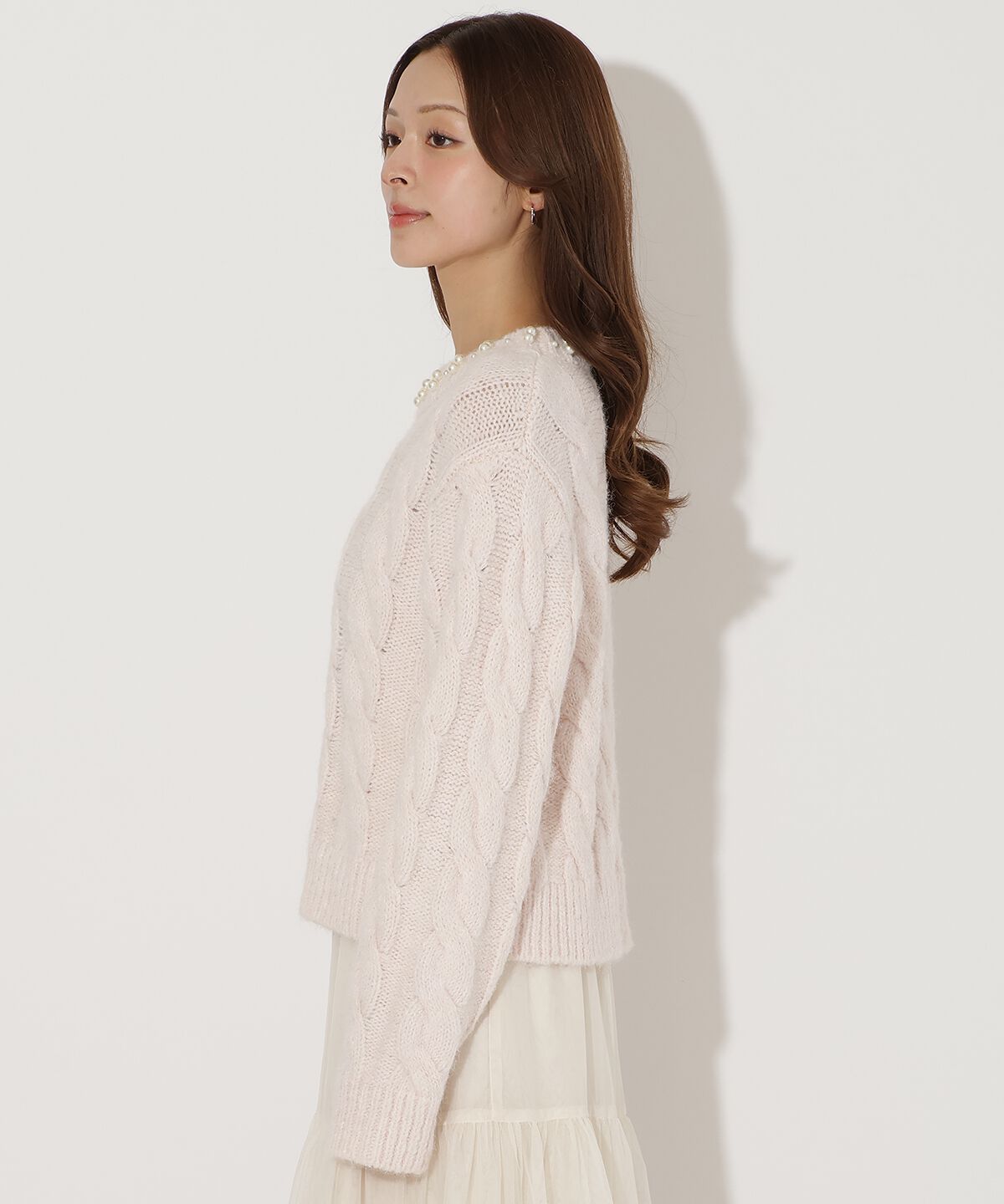 アンドクチュール「パール襟ケーブルニットプルオーバー」|ニット・セーター|