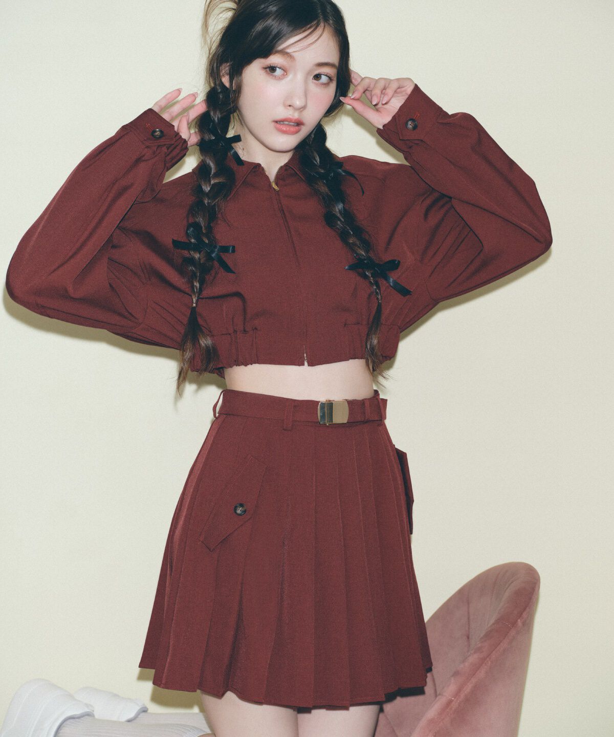 REDYAZEL「ベルト付きプリーツショートスカート」|フレア|ボルドー