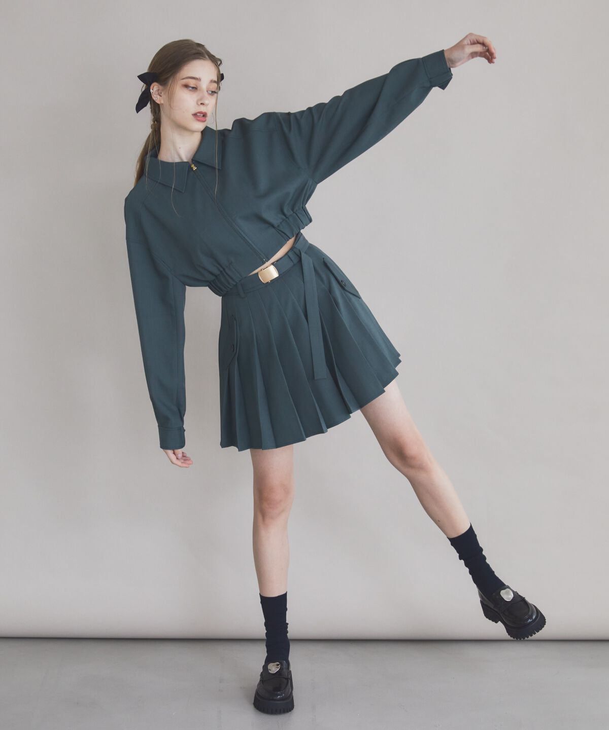 REDYAZEL「ベルト付きプリーツショートスカート」|フレア|