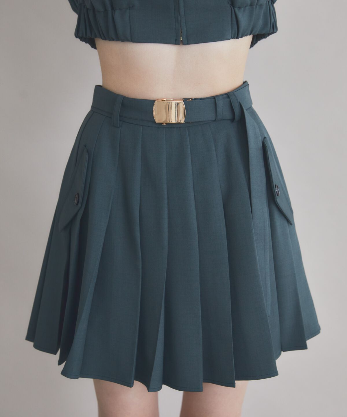 REDYAZEL「ベルト付きプリーツショートスカート」|フレア|