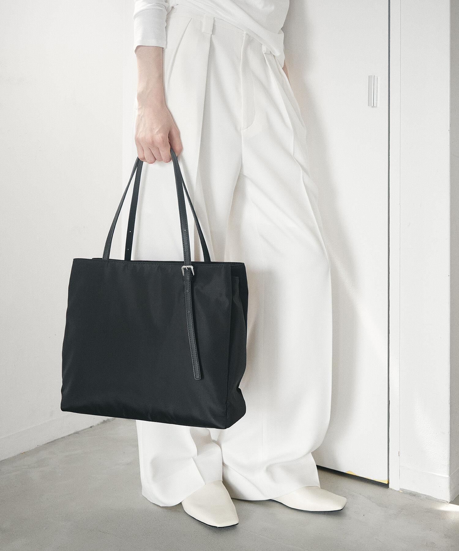 TOPKAPI TREASURE「【TREASURE TOPKAPI】ナイロン スクエア A4 トートバッグ」|トートバッグ|ブラック