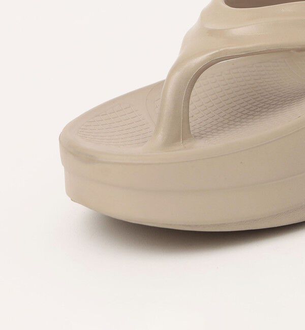 SHIPS any「OOFOS: OOMEGA ウーメガ トング サンダル」|サンダル|