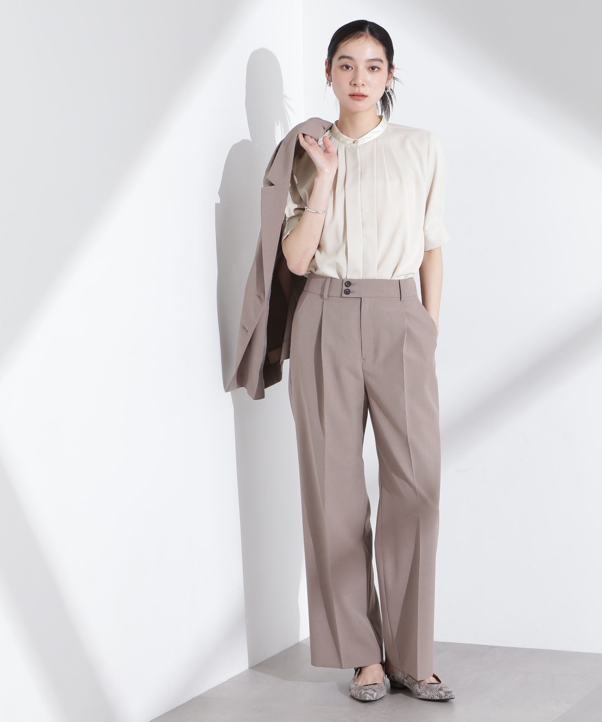 nano･universe「スタンドバイカラータックブラウス 半袖」|シャツ・ブラウス|