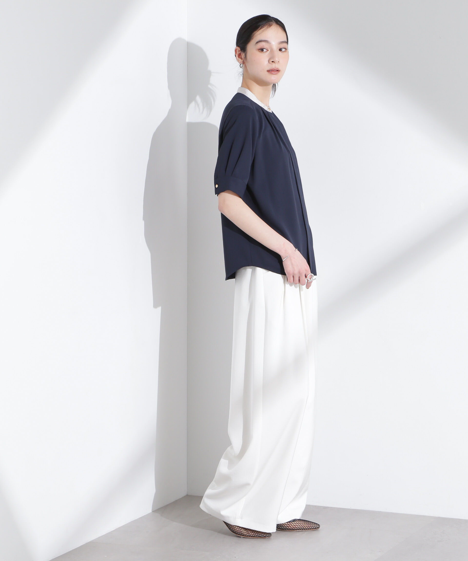 nano･universe「スタンドバイカラータックブラウス 半袖」|シャツ・ブラウス|