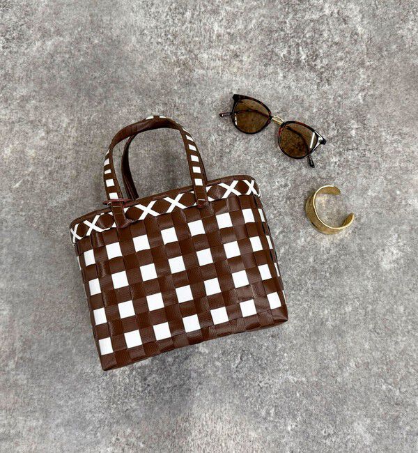 fredy emue「メタルテンプルボストンサングラス」|サングラス|