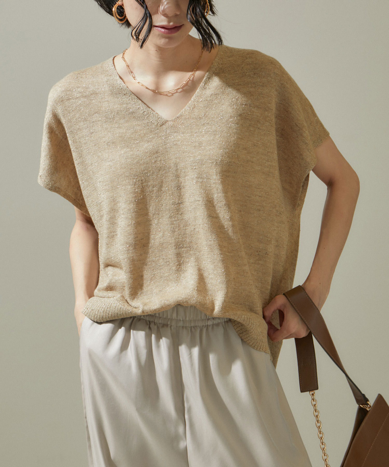 SALON adam et rope'「スパークルリネンラメフレンチスリーブVネックプルオーバー」|ニット・セーター|