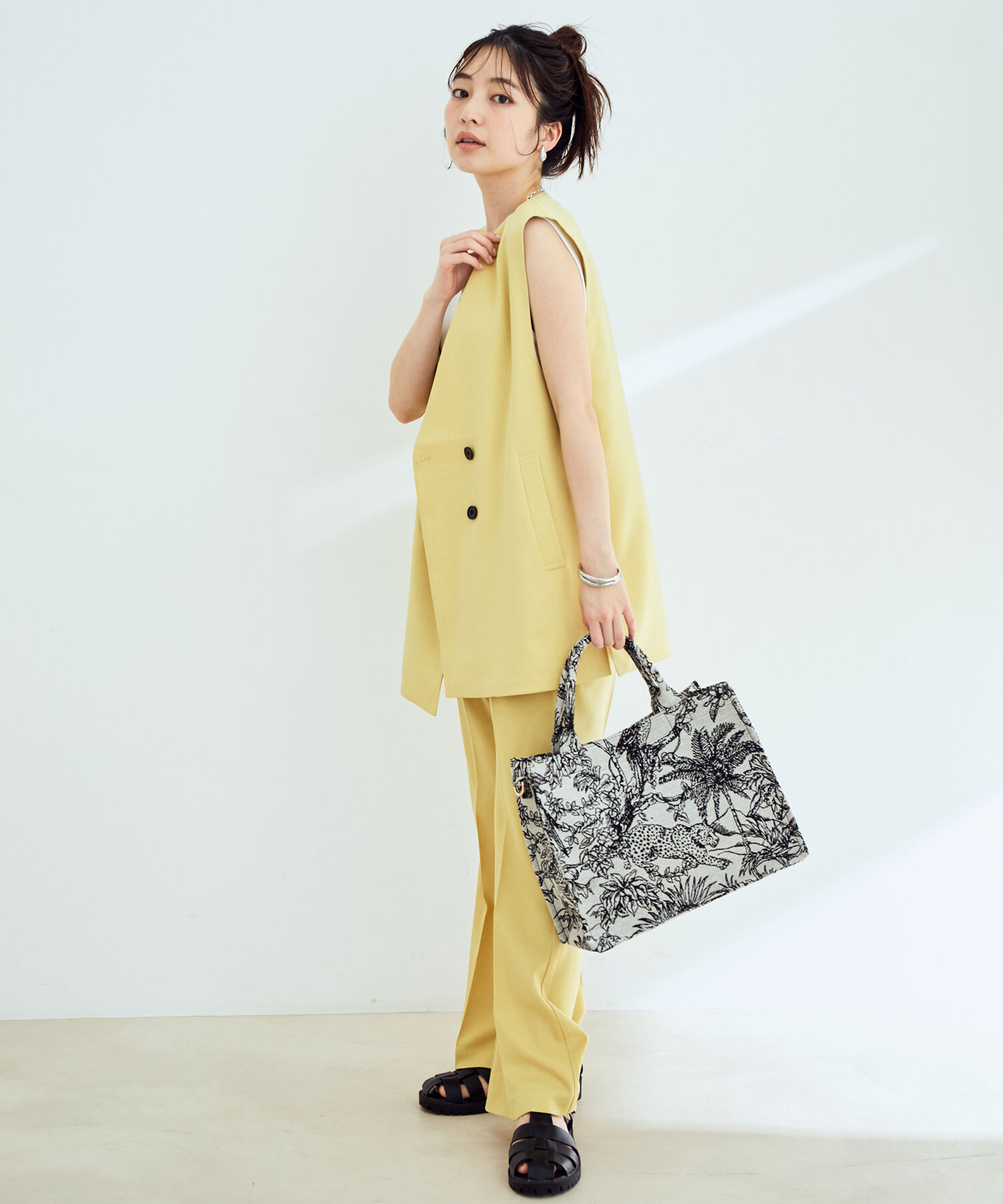 vis-a-vis「【WEB限定】【SET】コスパ抜群！ジレ＆フレアーパンツセットアップ」|スラックス|