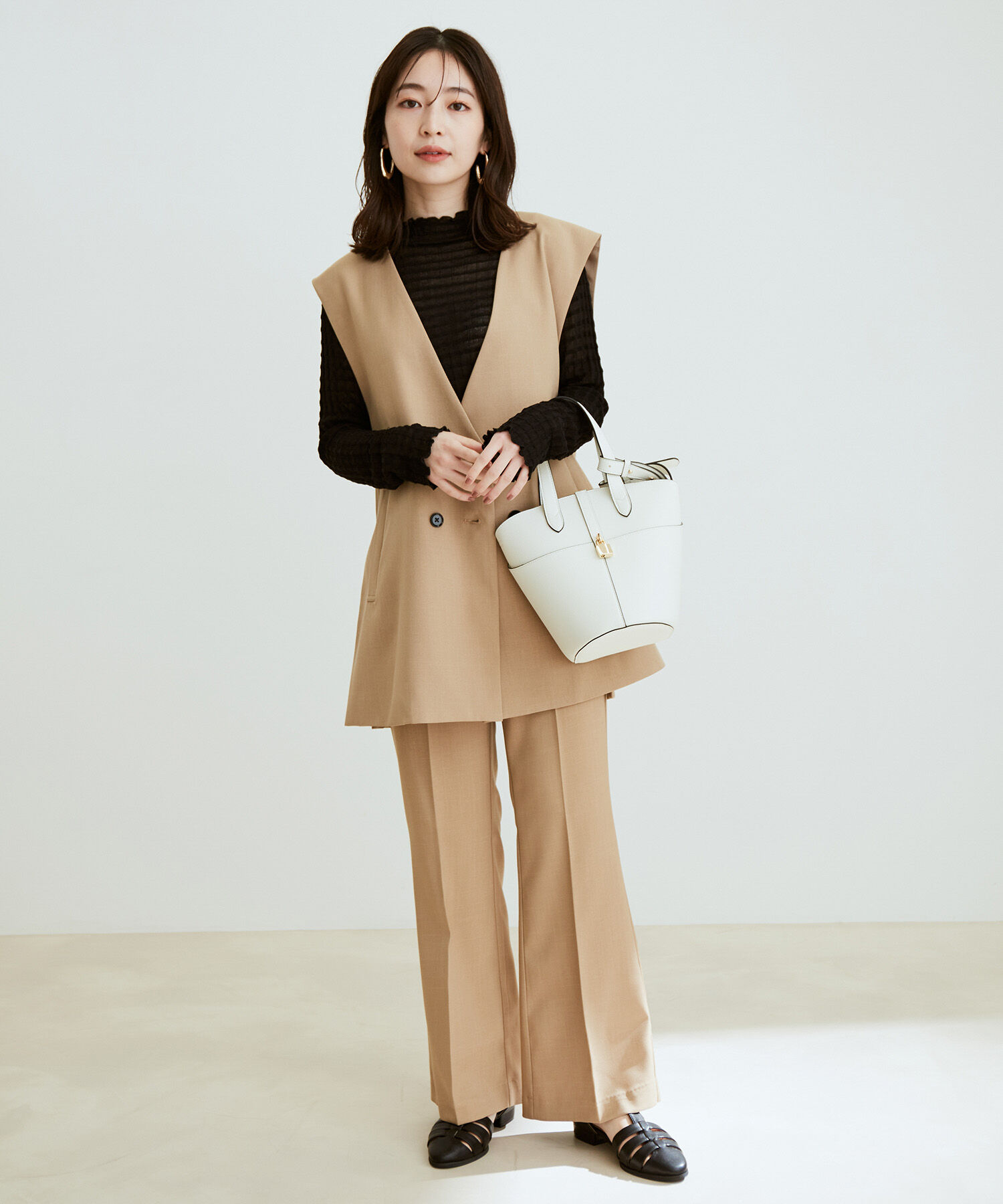 vis-a-vis「【WEB限定】【SET】コスパ抜群！ジレ＆フレアーパンツセットアップ」|スラックス|