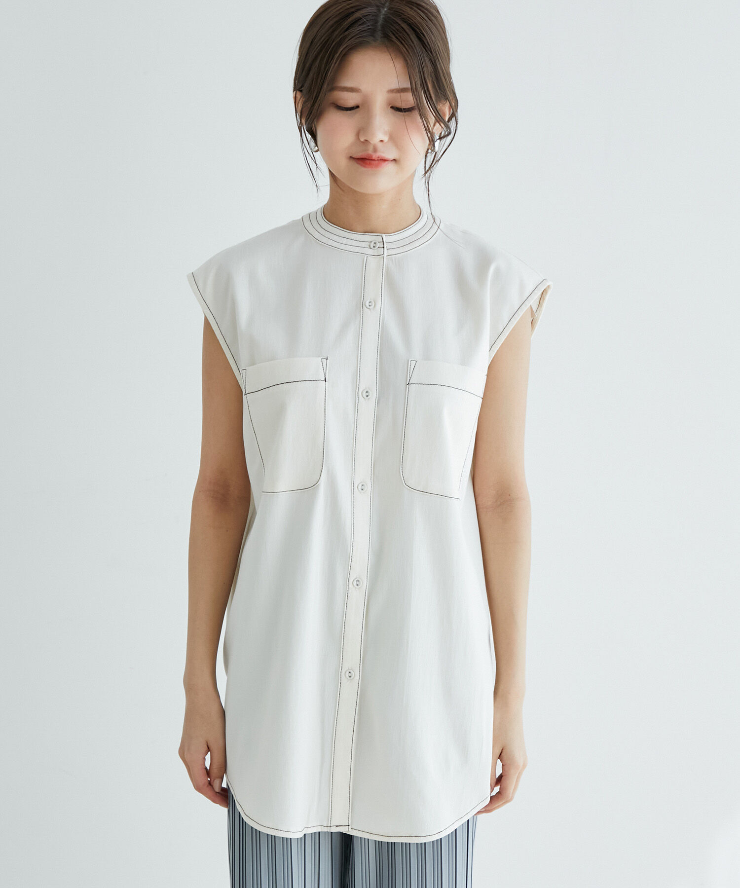 vis-a-vis「ステッチ入りノースリーブブラウス」|シャツ・ブラウス|