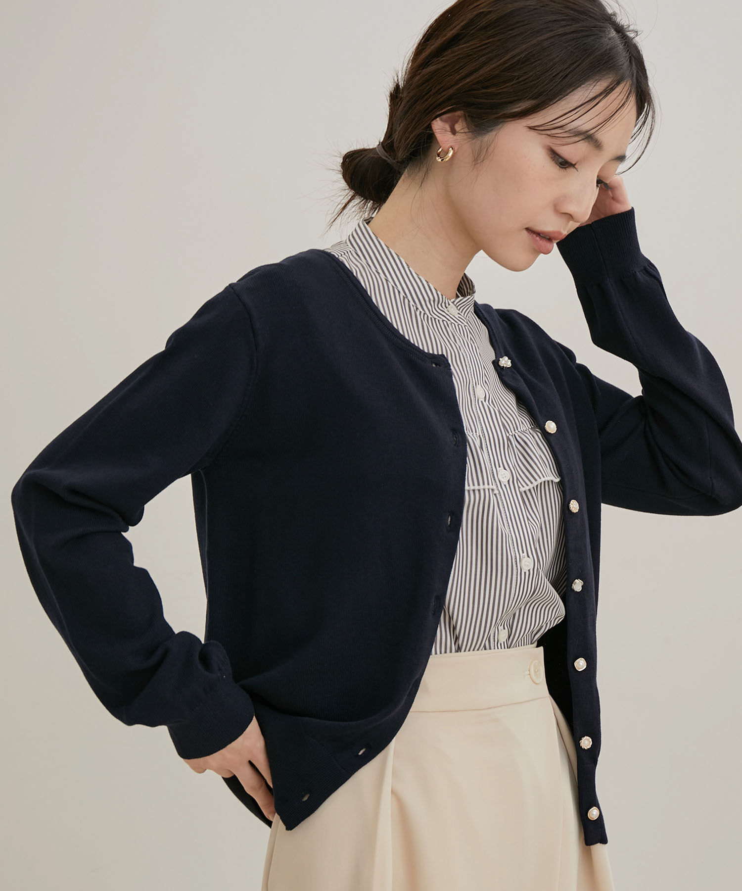 VIS「【UVケア】【BIO LIFE】色々釦クルーカーディガン」|カーディガン|ネイビー(40)