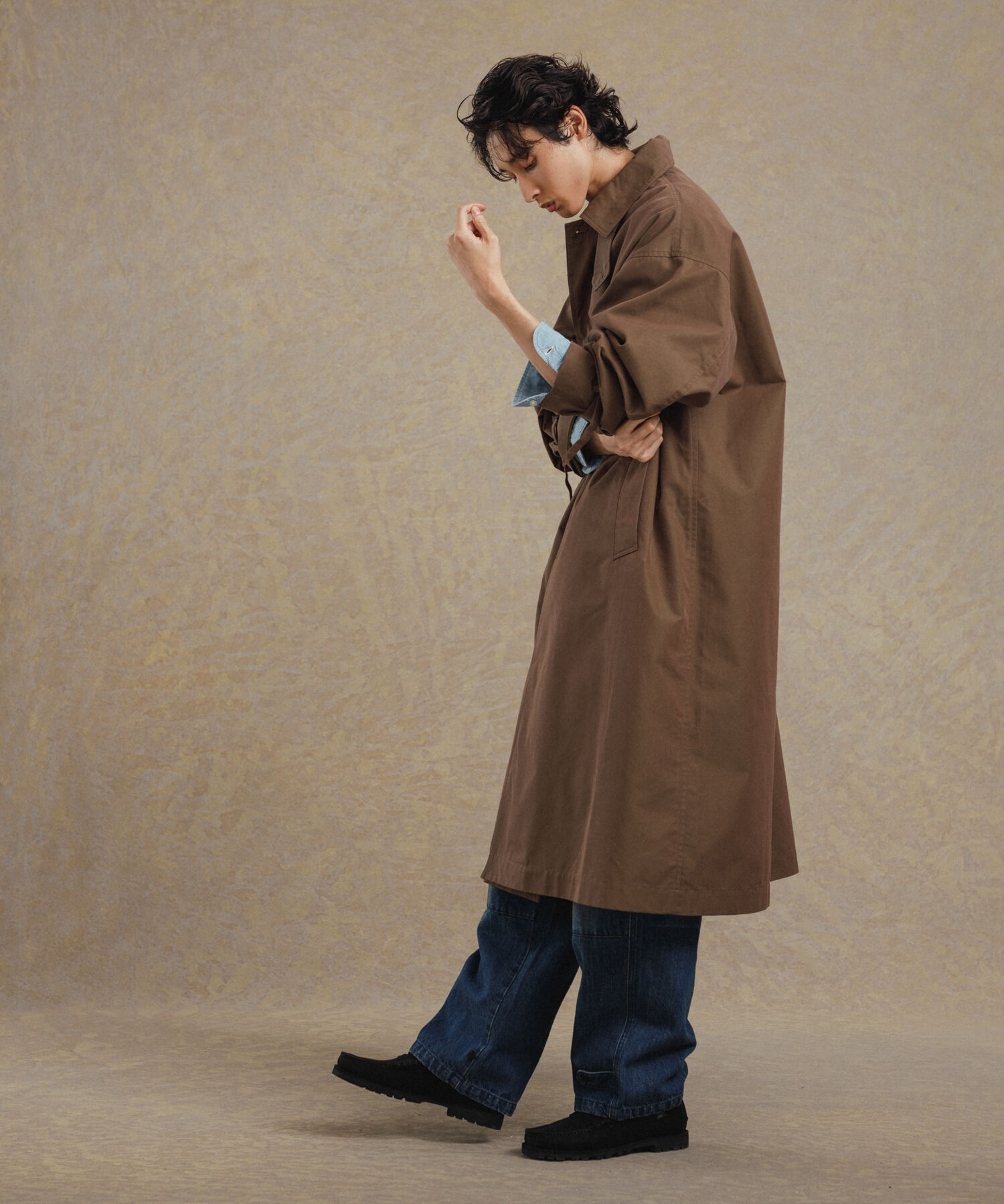 ADAM ET ROPE'「【WEB限定】玉虫色 ボリュームスリーブ バルマカーン ロング ステンカラーコート / ユニセックス」|ステンカラーコート|