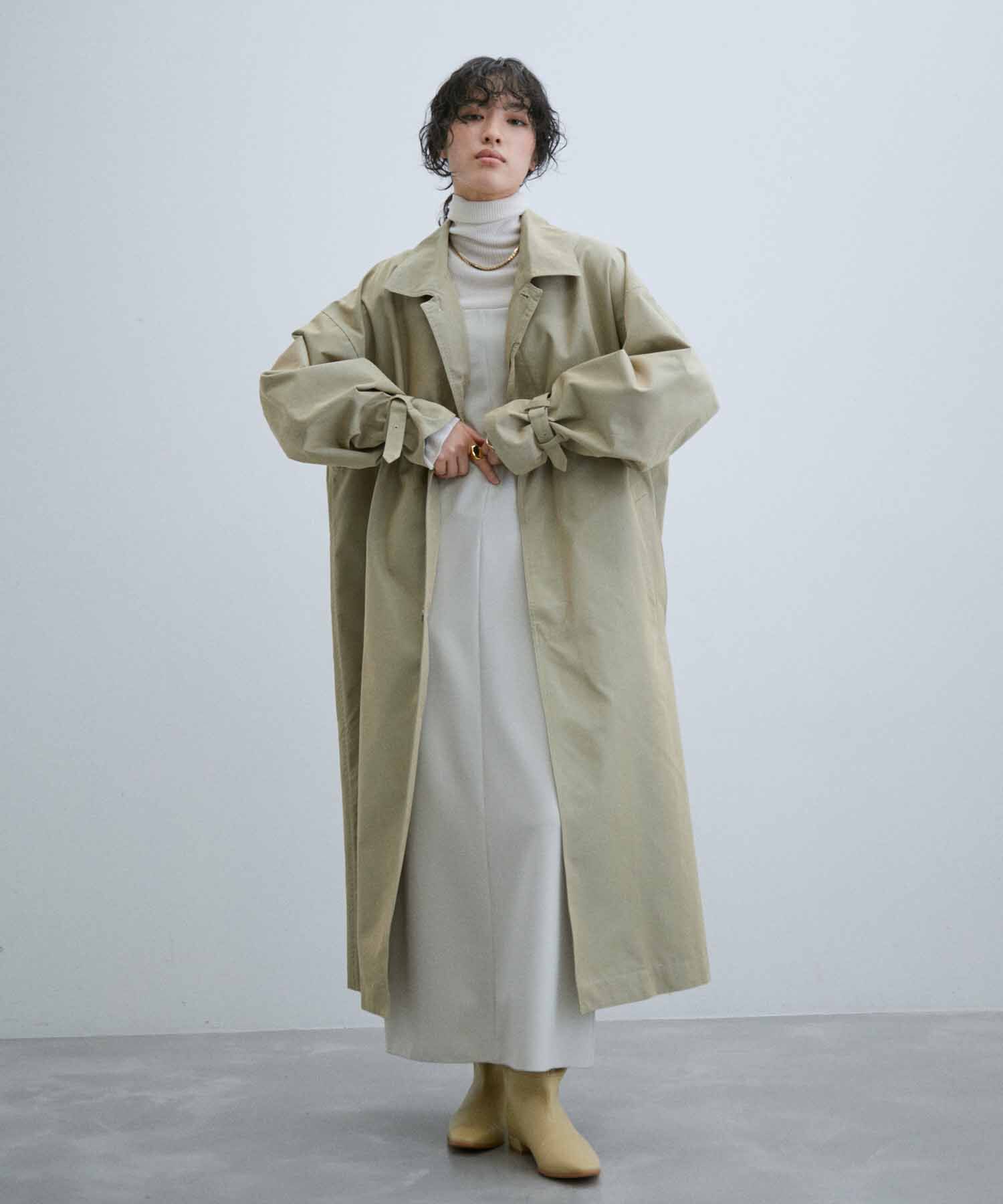 ADAM ET ROPE'「【WEB限定】玉虫色 ボリュームスリーブ バルマカーン ロング ステンカラーコート / ユニセックス」|ステンカラーコート|