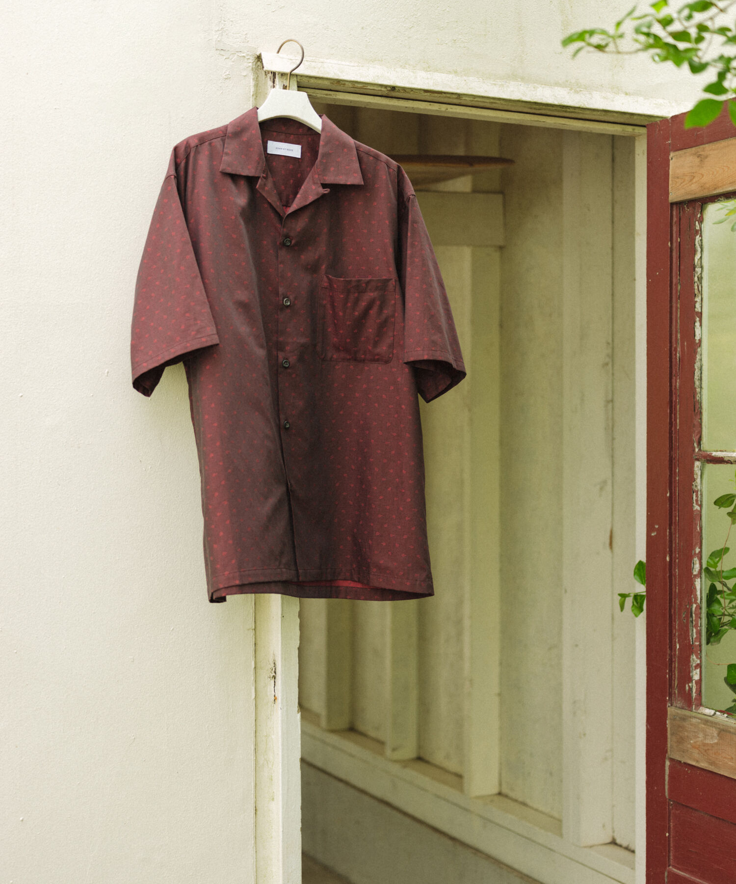 ADAM ET ROPE'「アソート プリント オーバーサイズ オープンカラー シャツ / セットアップ対応」|シャツ・ブラウス|レッド系(61)