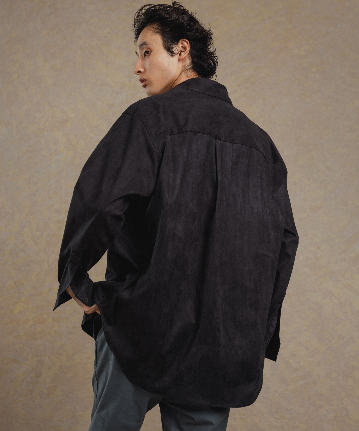 ADAM ET ROPE'「【小松マテーレ】コマスエード ビッグシルエットシャツ / イージーケア / 3シーズン着用可能 / ユニセック」|シャツ・ブラウス|