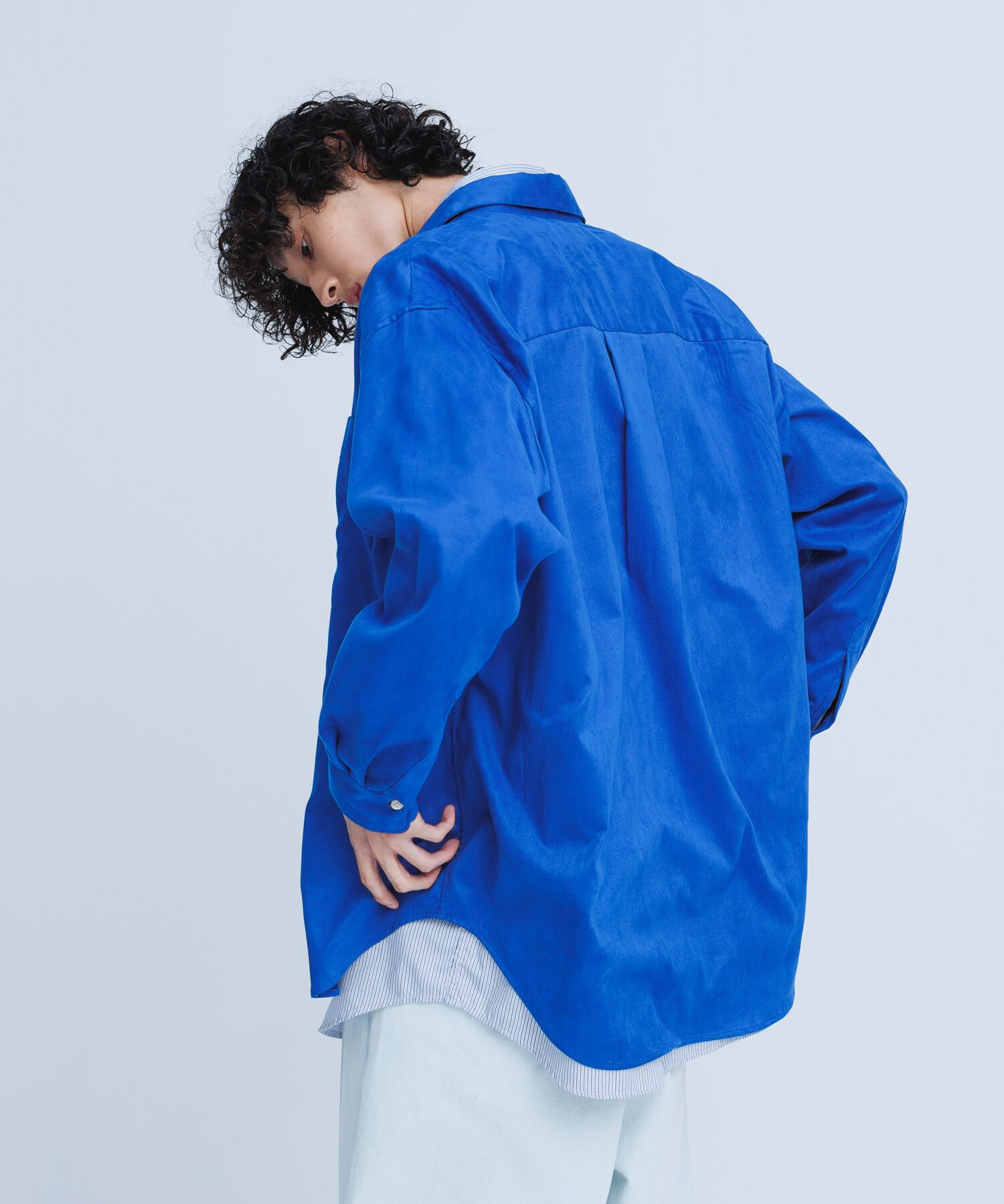 ADAM ET ROPE'「【小松マテーレ】コマスエード ビッグシルエットシャツ / イージーケア / 3シーズン着用可能 / ユニセック」|シャツ・ブラウス|