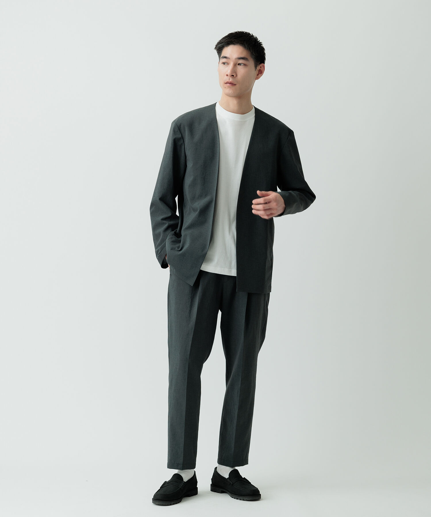 ADAM ET ROPE'「2点セット【RIRANCHA / リランチェ】セットアップ / ノーカラージャケット＆イージーパンツ / イージーケア」|スーツ|