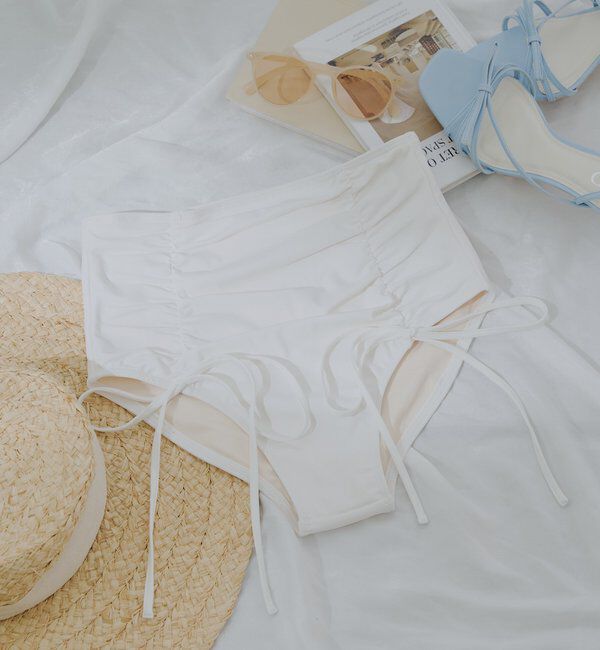  「【水着/ショーツ】ハイウエストギャザーショーツ」|ビキニ|ホワイト