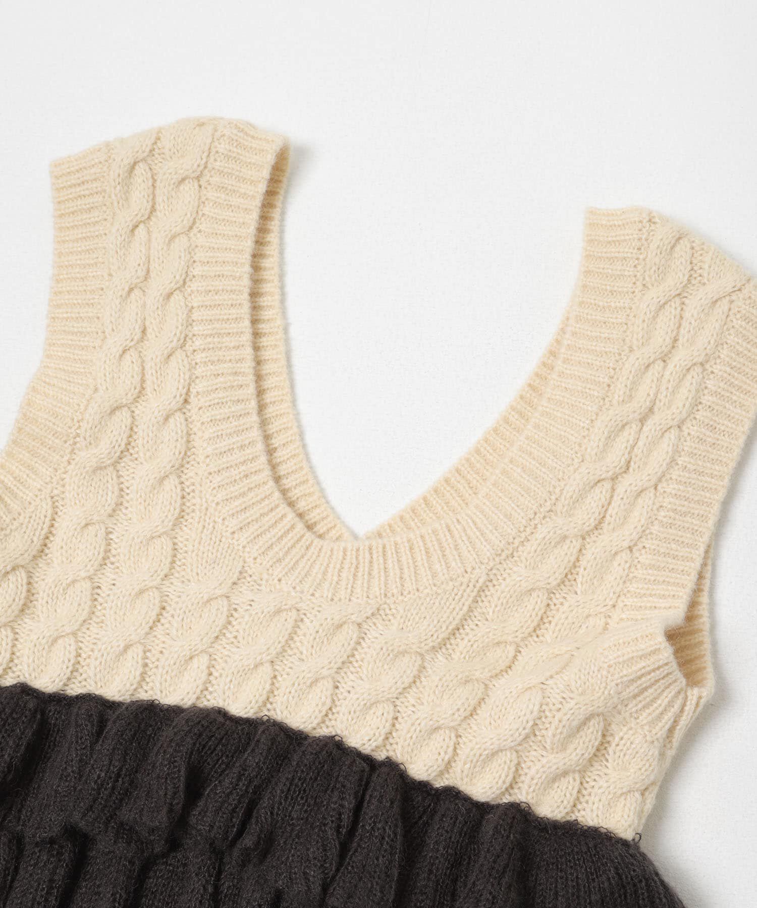  「2WAYフリルニットベスト」|ニット・セーター|