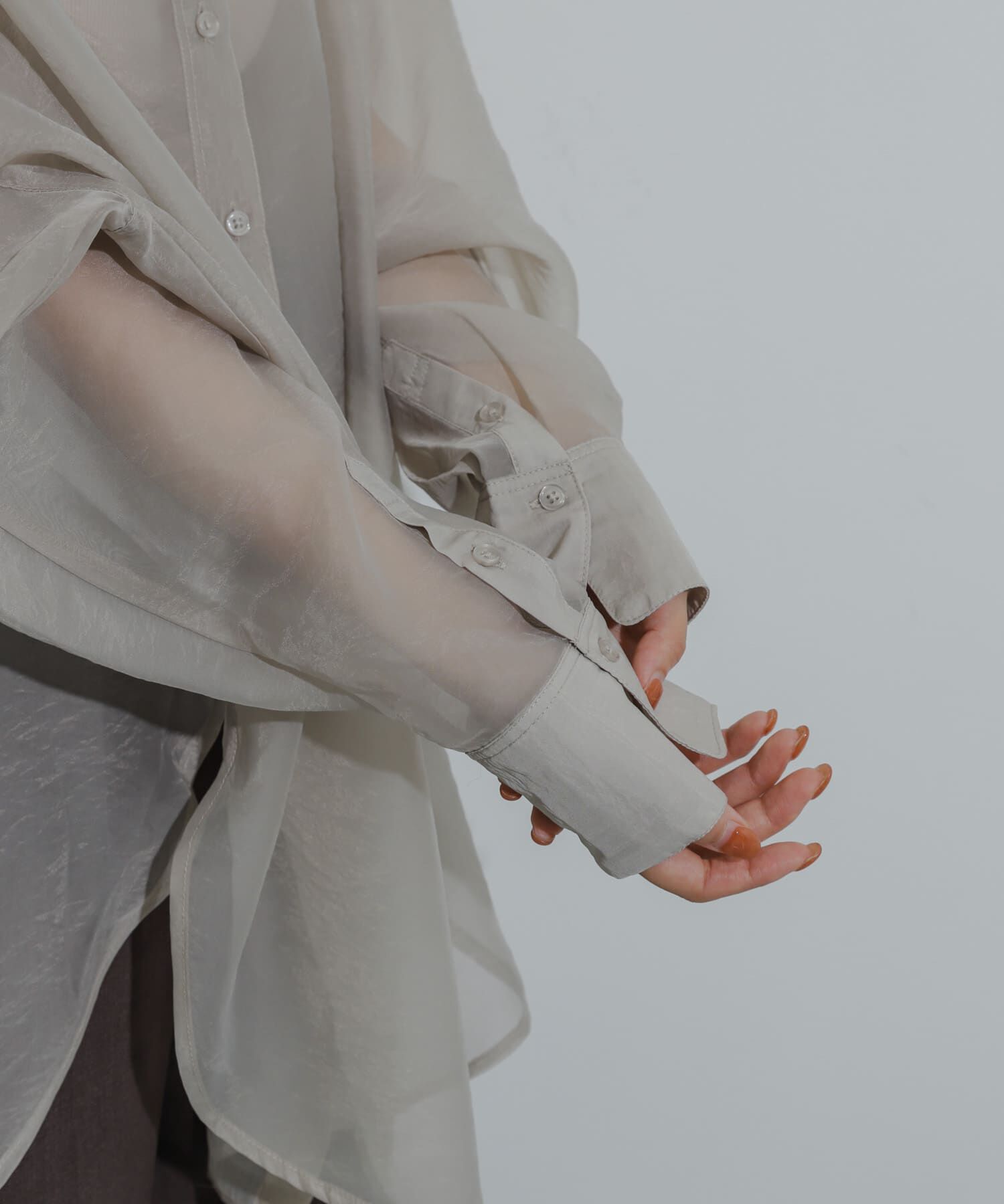 SENSE OF PLACE by URBAN RESEARCH「『一部WEB限定カラー』シアーシャンブレーシャツ」|シャツ・ブラウス|