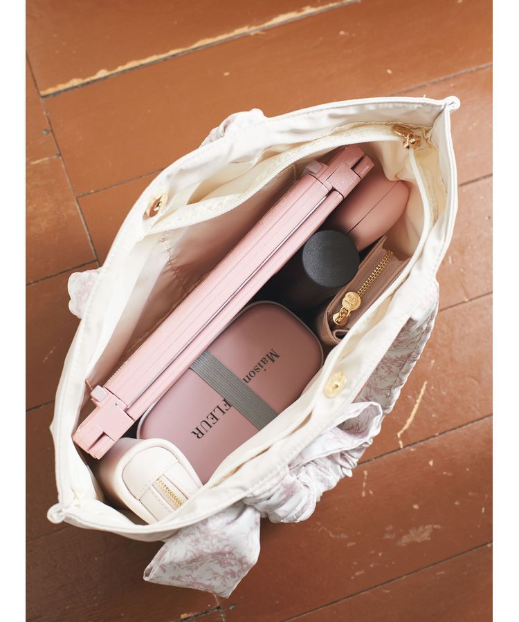 Maison de FLEUR「フラワープリントリボントートバッグ」|トートバッグ|