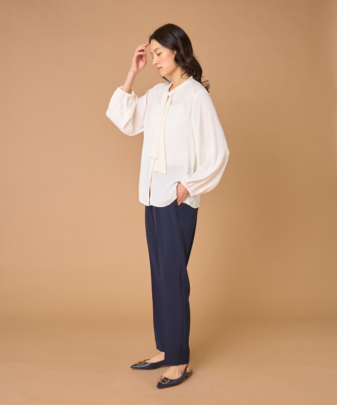 INED「《大きいサイズ》ボウタイブラウス」|シャツ・ブラウス|